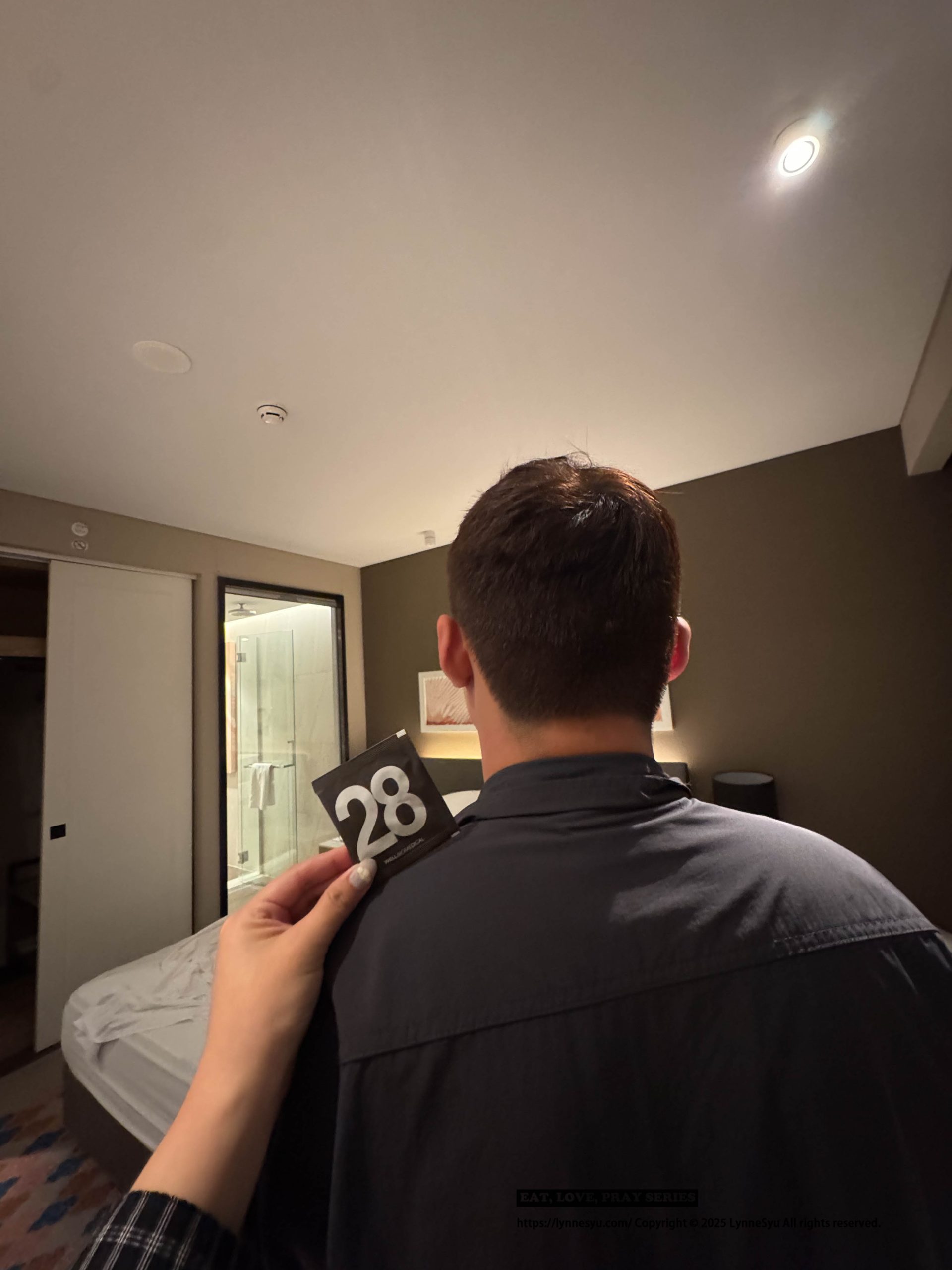 唯爾生醫開箱丨出國旅遊十天必備的黑色小盒子,旅行裡的紳士保養哲學 男性與唯爾生醫 28天 男性專屬唯光膠囊EX