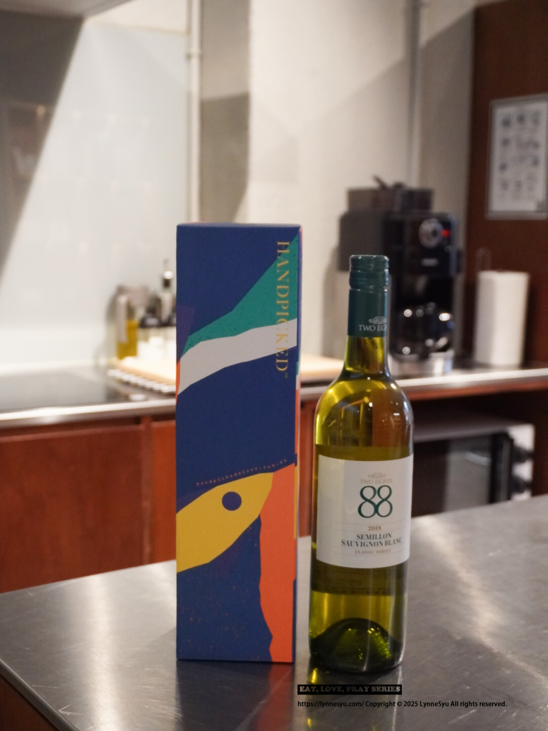 【喬山生機 × OK超商葡萄酒分享】88經典聖美倫白蘇維翁白葡萄酒好喝嗎？墾丁包棟夜晚，這瓶白酒開下去氣氛直接到位♡