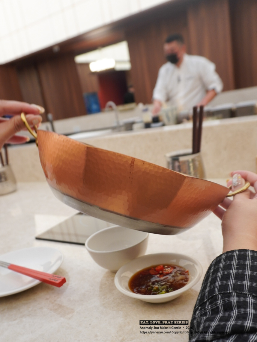 追求和牛的極致顛峰！台中和牛火鍋推薦，BMS 12頂級佐賀牛，雙人首選「月下雙饗套餐」